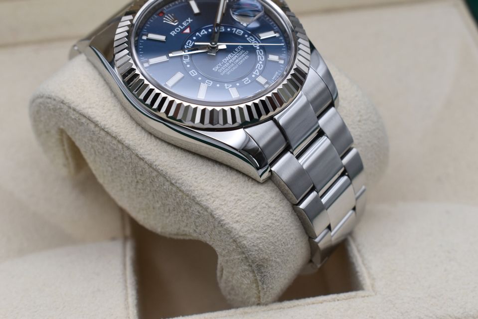 Rolex Sky-Dweller 326934 Image 3